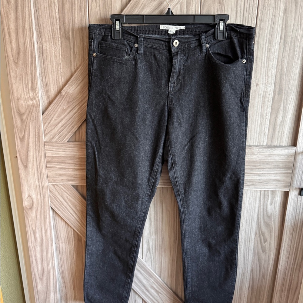 Forever 21 Women's Charcoal slim Fit Jeans